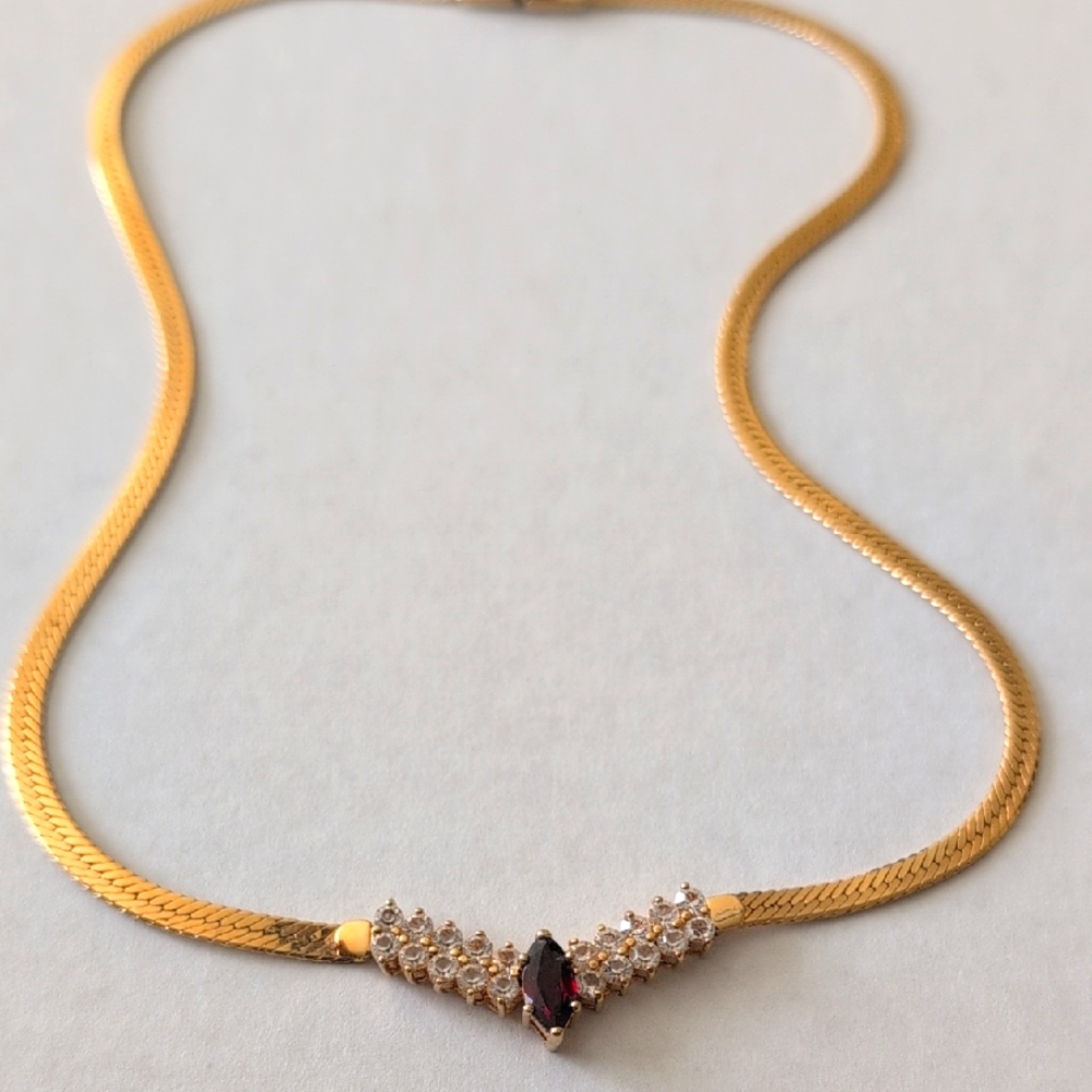 Korea Gold Necklace with Garnet and Clear Gemstone